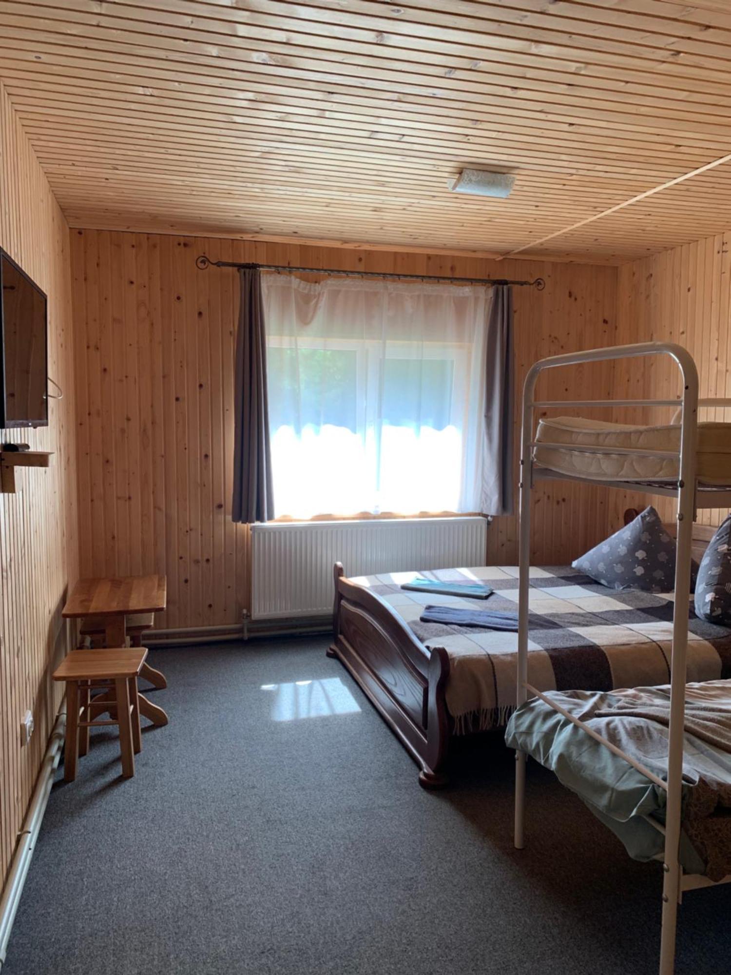 Hotel Novoe Shale Яблоница Экстерьер фото