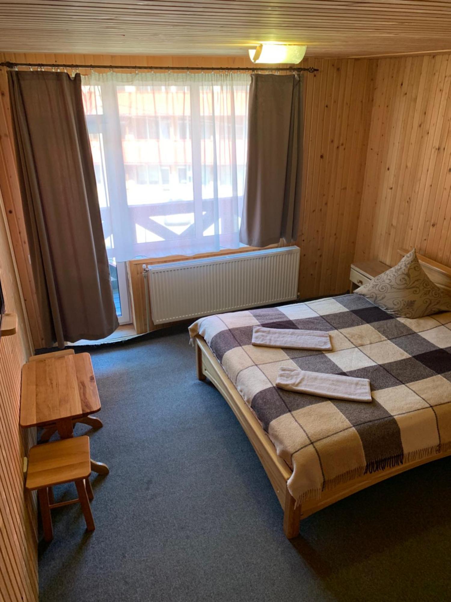 Hotel Novoe Shale Яблоница Экстерьер фото